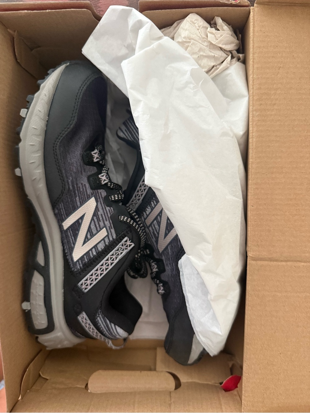 BRAND NEW New Balance WOMENS Black Trail Running Shoes